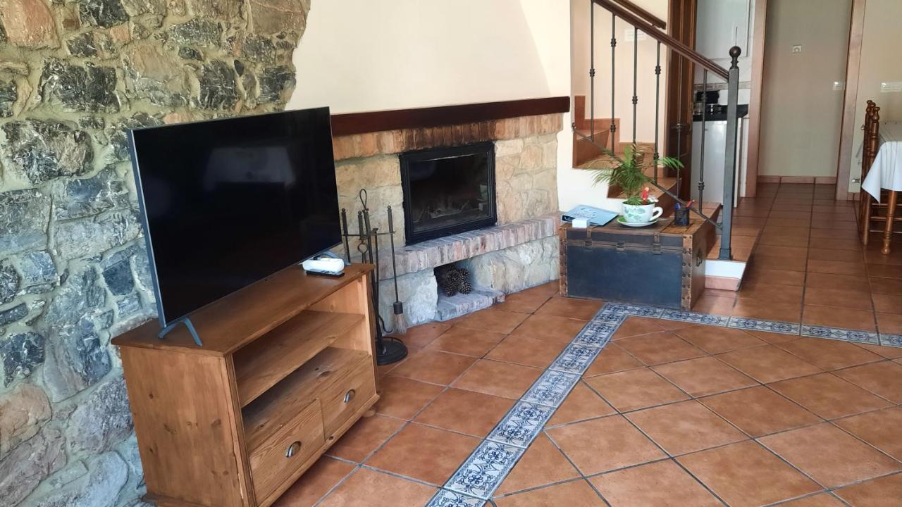 Casa Rural La Casina Vila Sariego Exterior foto